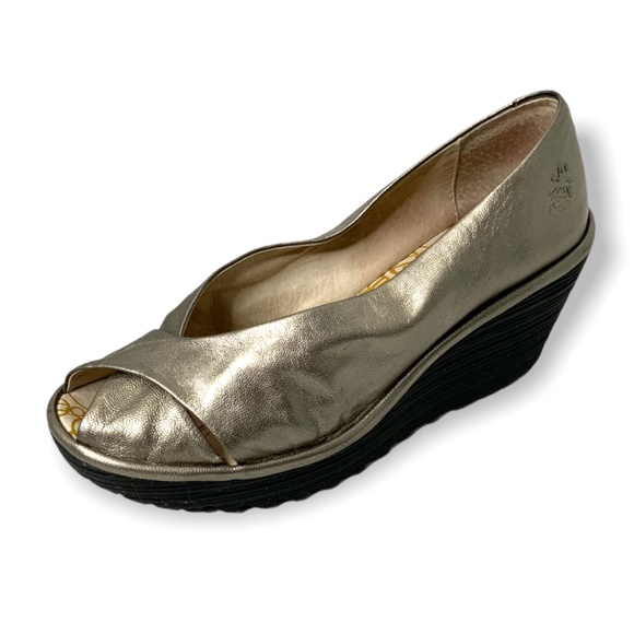 Fly London Shoes - FLY LONDON OPEN TOE Leather Platform Wedge Pumps